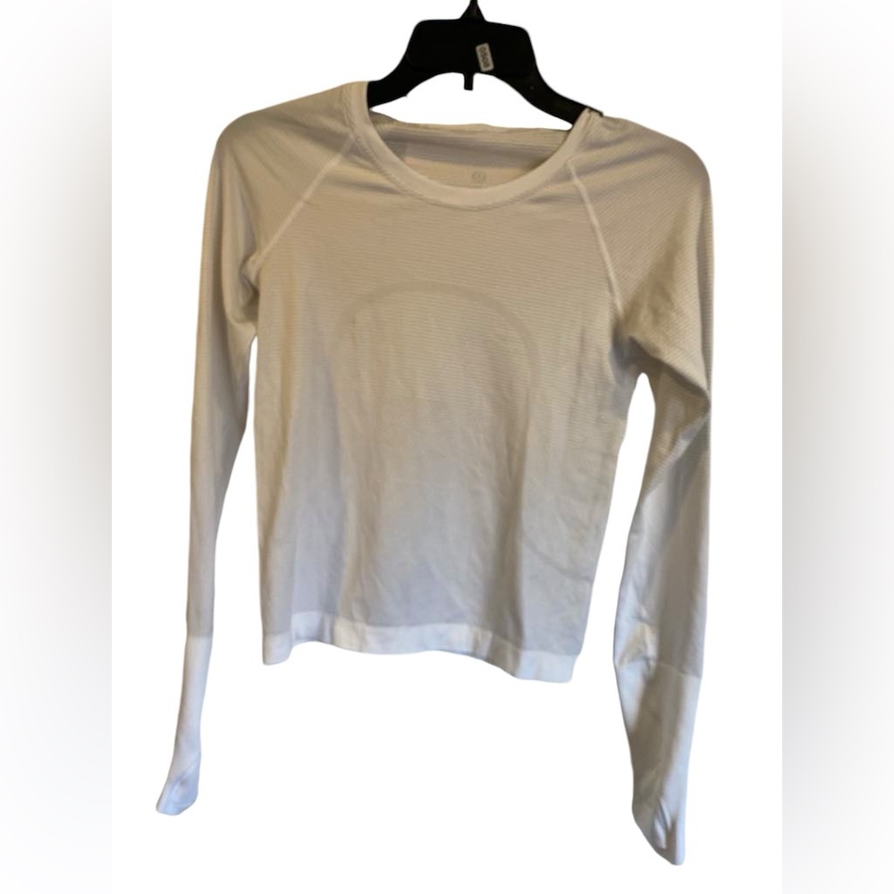 Lululemon long sleeve swiftly Size 4